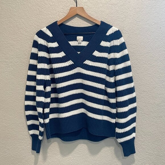 A New Day Navy & White V Neck Sweater Large - Picture 1 of 6